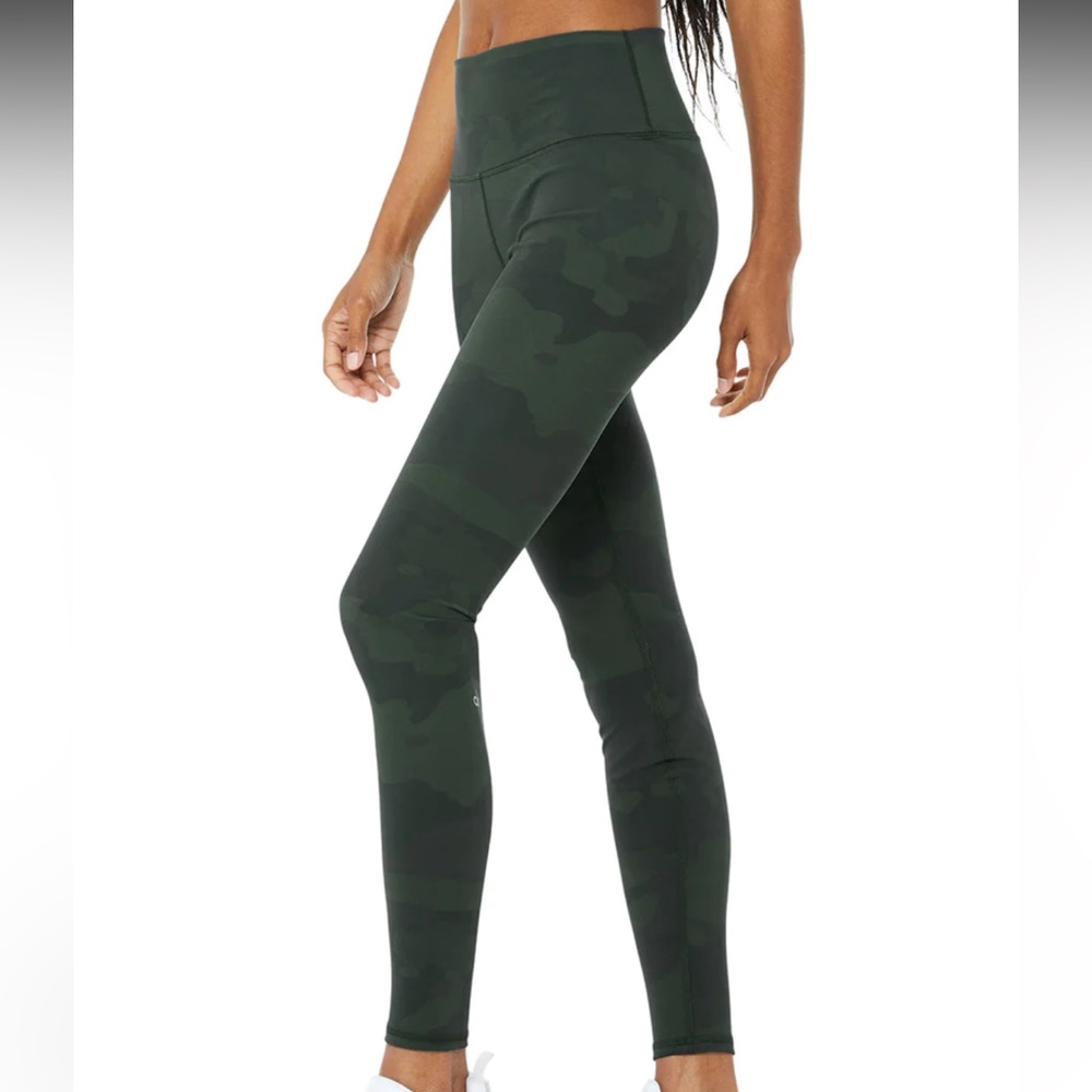 ALO Yoga Dark Green Camo High-Waist Leggings